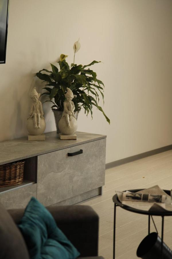 Uzhorod 3 Room Lovely House מראה חיצוני תמונה