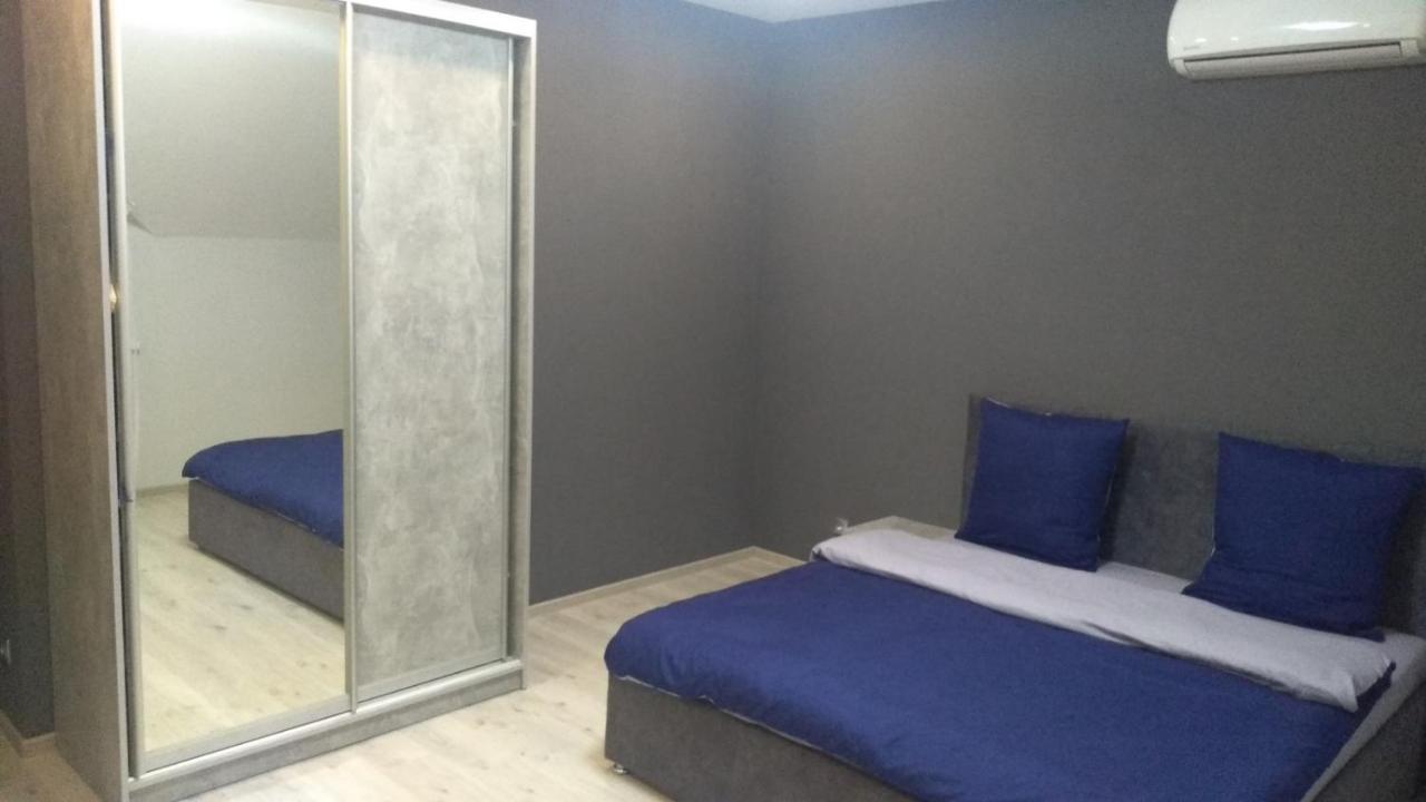 Uzhorod 3 Room Lovely House מראה חיצוני תמונה