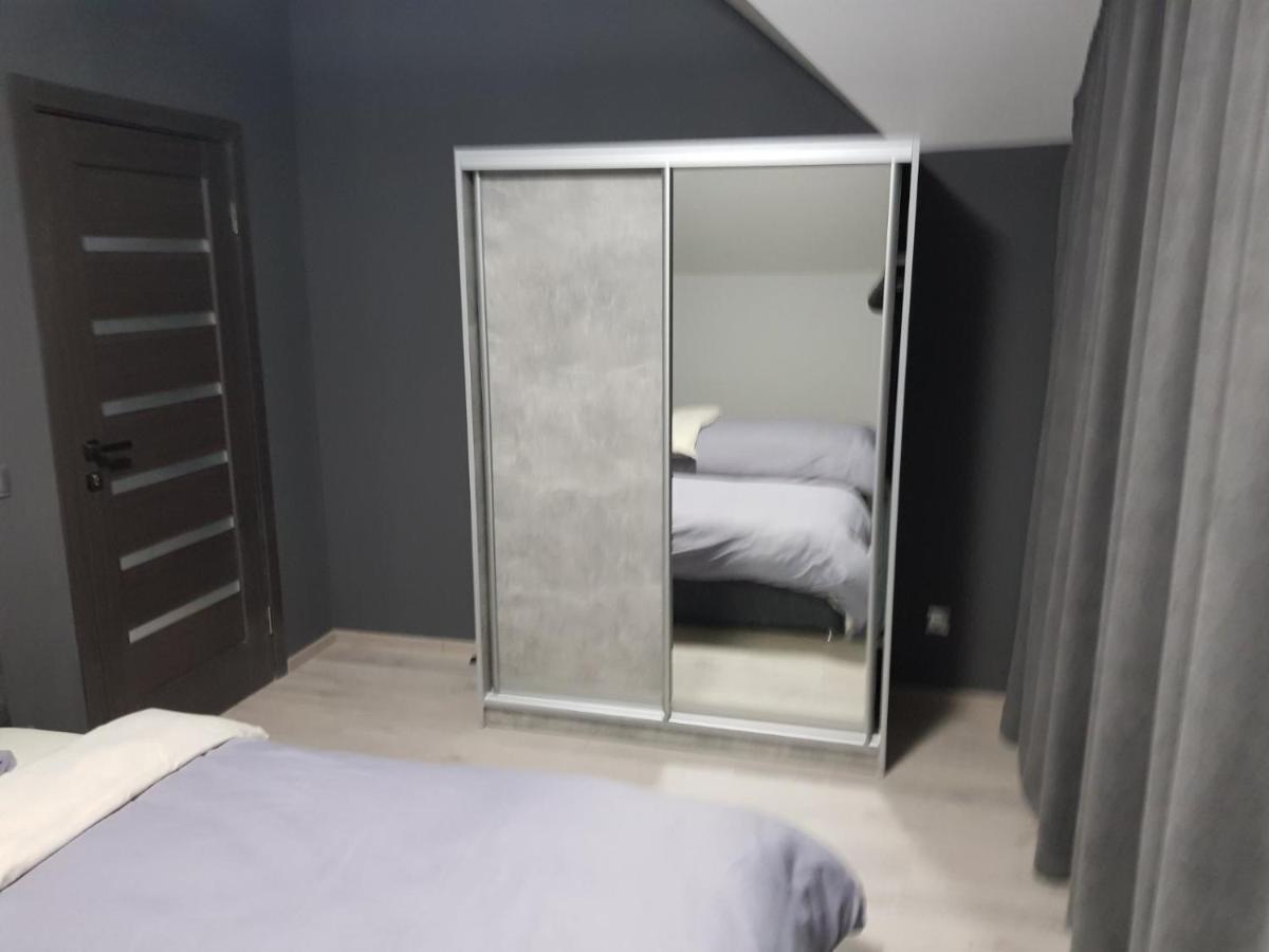 Uzhorod 3 Room Lovely House מראה חיצוני תמונה
