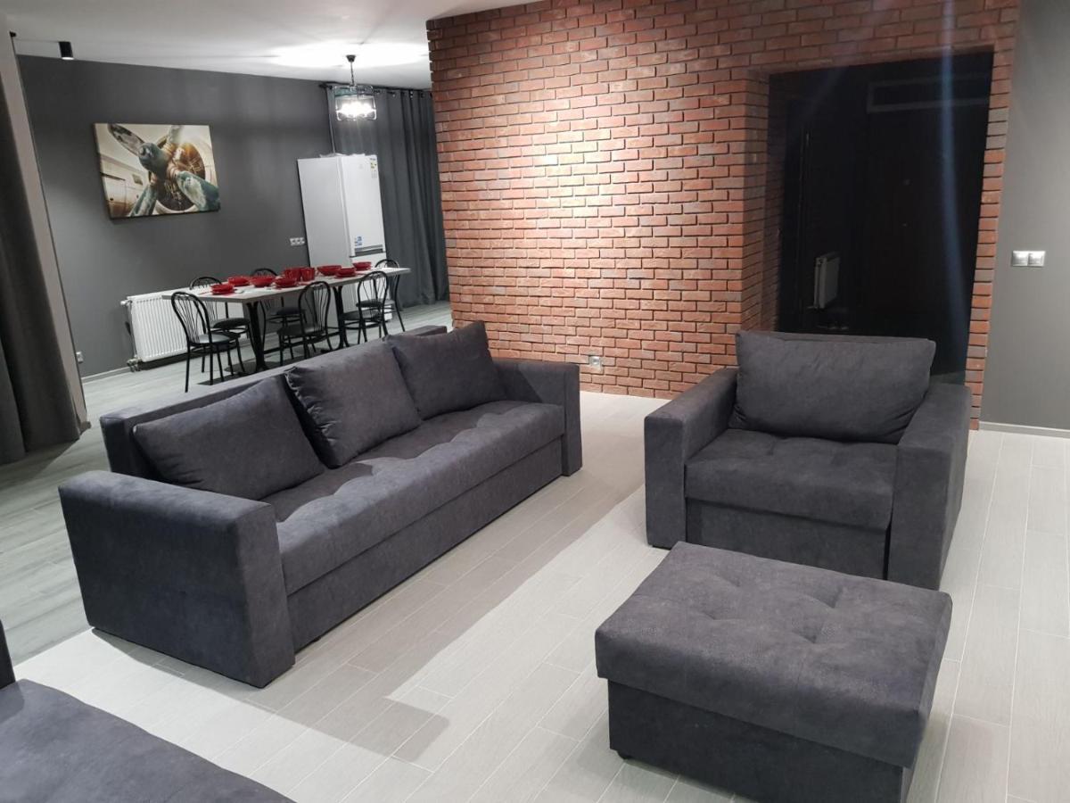 Uzhorod 3 Room Lovely House מראה חיצוני תמונה