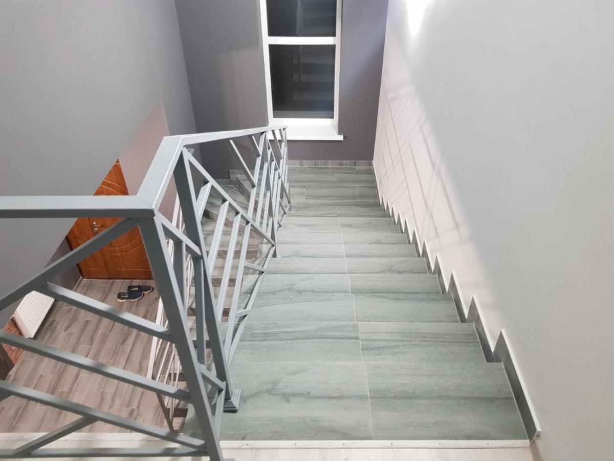 Uzhorod 3 Room Lovely House מראה חיצוני תמונה