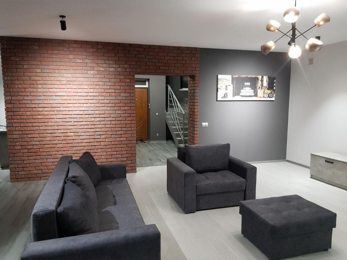 Uzhorod 3 Room Lovely House מראה חיצוני תמונה